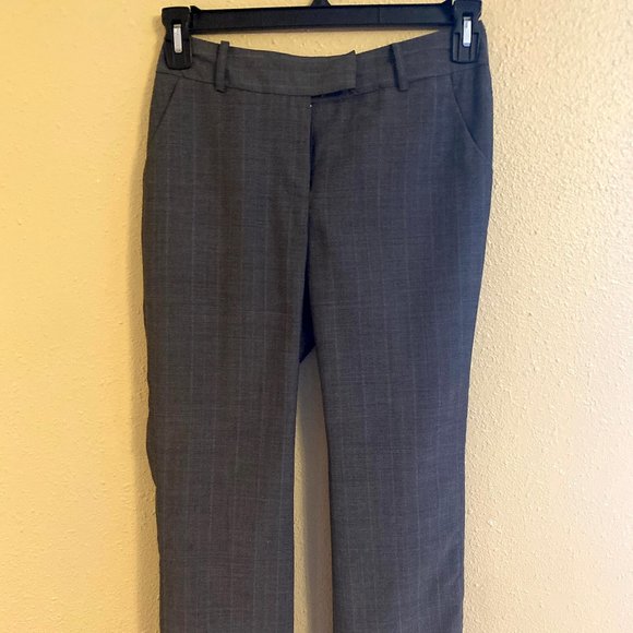 Anne Klein 2pc Dark Grey Pinstripe Suit 2P - Picture 7 of 9